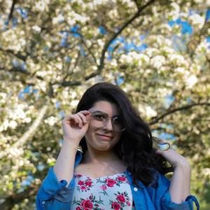 Meet your Posher, Julia